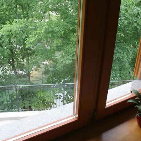 Riverside Rustic Ridge With Balcony - Two Bedroom With Balcony Apartment *