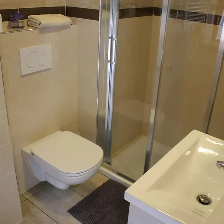 Riverside Rustic Ridge With Balcony - Two Bedroom With Balcony Apartment