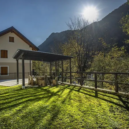 Riverside Rustic Ridge With Balcony - Two Bedroom With Balcony Slap ob Idrijci