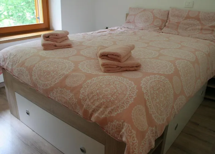 Apartment Riverside Rustic Ridge With Balcony - Two Bedroom With Balcony *